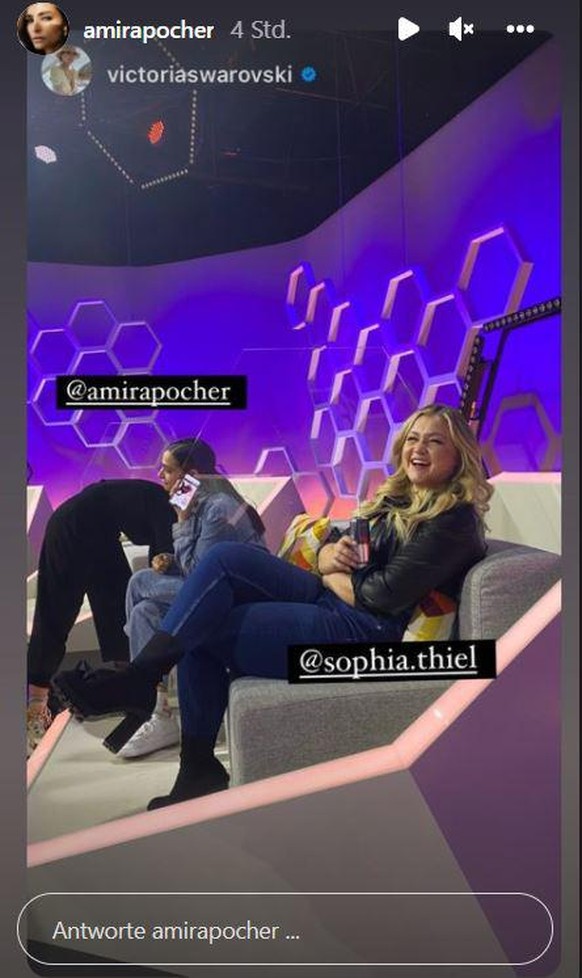 Amira Pocher und Sophia Thiel bilden in der Show ein Team.