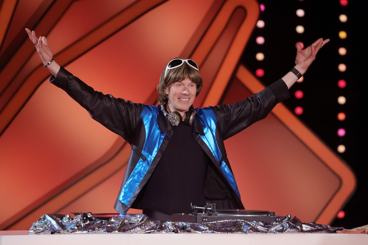 05.03.2021, Nordrhein-Westfalen, K�ln: Mickie Krause tritt w�hrend der ersten Show der 14. Staffel des Tanzwettbewerbs &quot;Let&#039;s Dance&quot; auf. Foto: Andreas Rentz/Getty Images Europe-Pool/dp ...