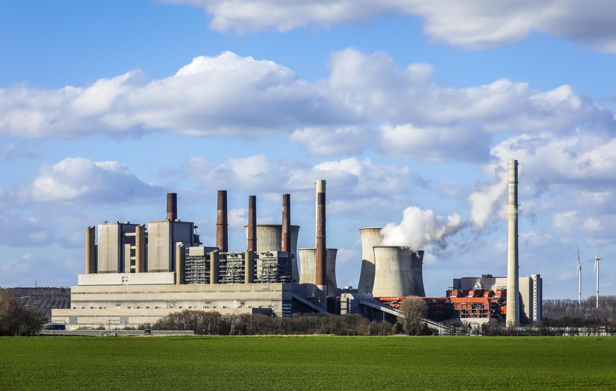 RWE Kraftwerk Neurath (alte Blöcke) am Tagebau Garzweiler, Grevenbroich, Nordrhein-Westfalen, Deutschland, Europa | Verwendung weltweit, Keine Weitergabe an Wiederverkäufer.