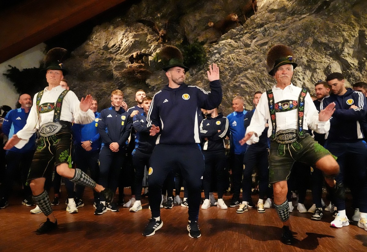 dpatopbilder - 09.06.2024, Bayern, Garmisch-Partenkirchen: Fu