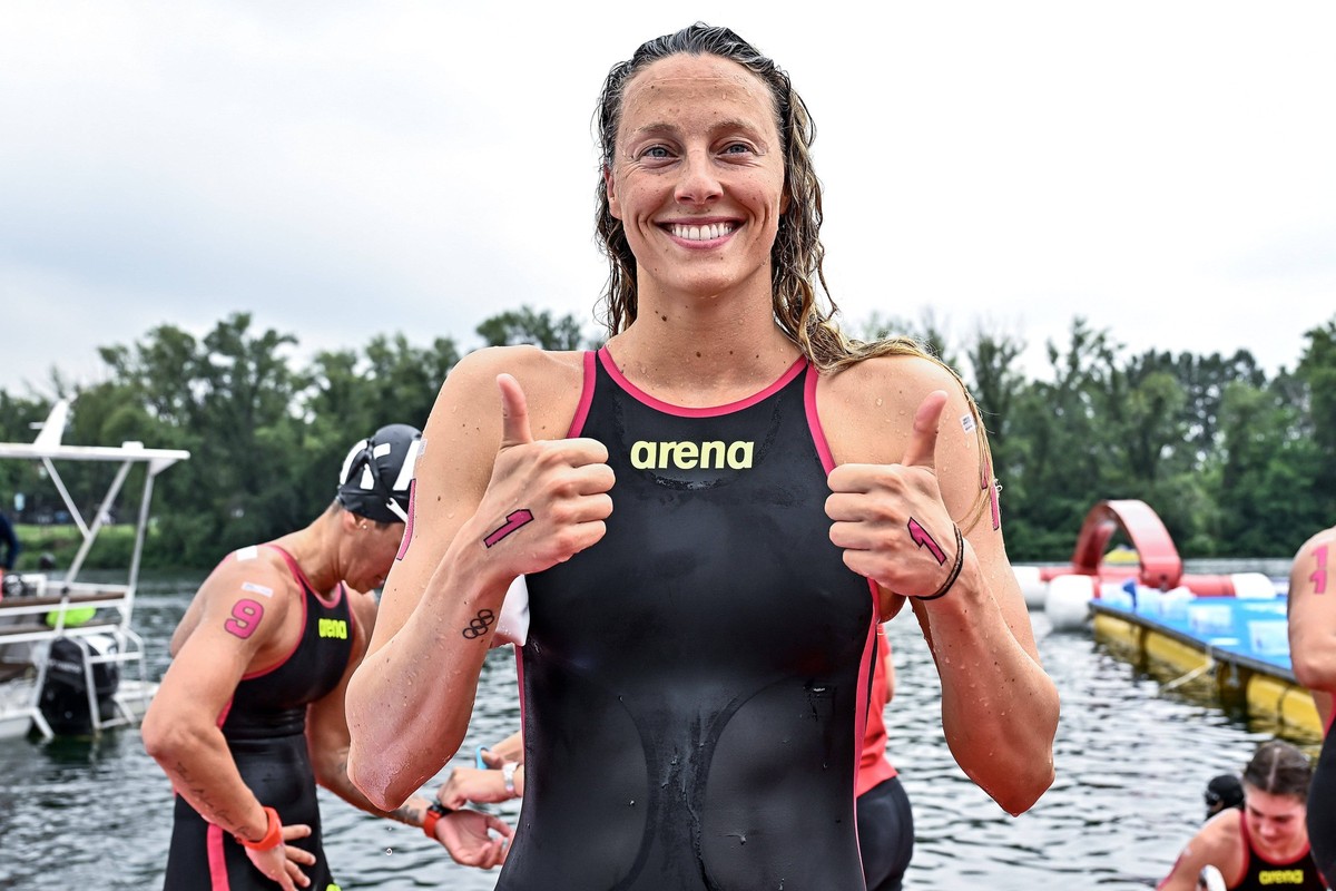 Leonie Beck of Germany reacts after winning the gold medal in the Women s 5 km during European Aquatics Championships Belgrade 2024 at the Ada Ciganlija in Belgrade Serbia, June 13, 2024. AndreaXMasin ...