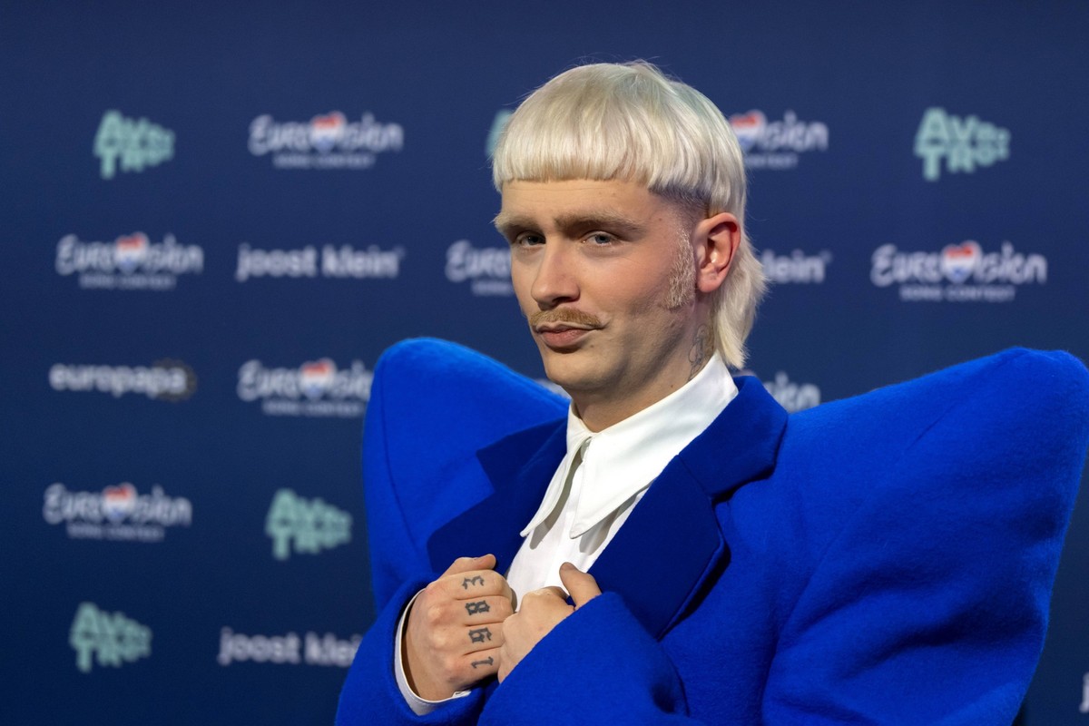 HILVERSUM - Joost Klein presents his entry Europapa for the Eurovision Song Contest in the studio of De Avondshow with Arjen Lubach. The Eurovision Song Contest takes place in MalmÅ, Sweden. Klein sta ...