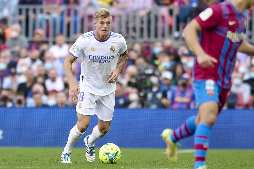 October 24, 2021, Barcelona, Spain: Toni Kroos of Real Madrid during the Liga match between FC Barcelona, Barca and Real Madrid at Camp Nou in Barcelona, Spain. Barcelona Spain - ZUMAd159 20211024_zia ...