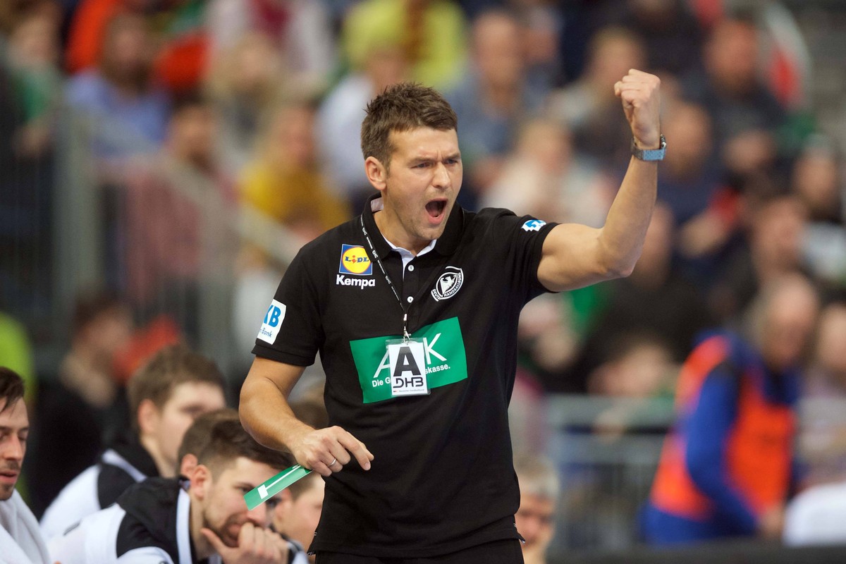 Handball Hannover 04.01.2019 testspiel Vorbereitungsspiel Deutschland (GER) - Tschechien (CZE) Christian Prokop (Deutschland, Trainer) Jubel *** Handball Hannover 04 01 2019 test match preparation gam ...