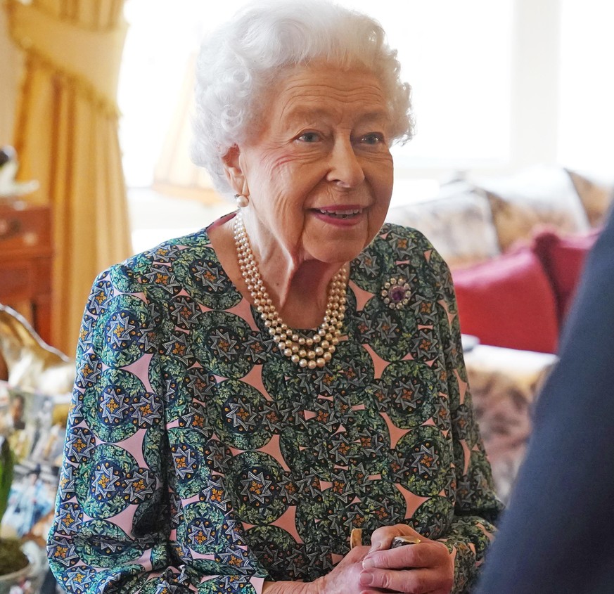 WINDSOR, ENGLAND - FEBRUARY 16: Queen Elizabeth II speaks during an audience at Windsor Castle when she met the incoming and outgoing Defence Service Secretaries at Windsor Castle on February 16, 2022 ...