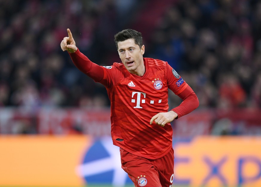 FUSSBALL CHAMPIONS LEAGUE SAISON 2019/2020 Vorrunde Gruppe B FC Bayern Muenchen - Olympiakos Piraeus 06.11.2019 JUBEL FC Bayern Muenchen Torschuetze zum 1-0 Robert Lewandowski *** FOOTBALL CHAMPIONS L ...