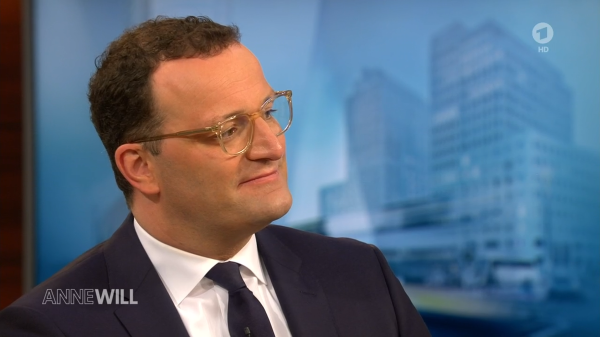 Jens Spahn muss sich für das Test-Debakel rechtfertigen.