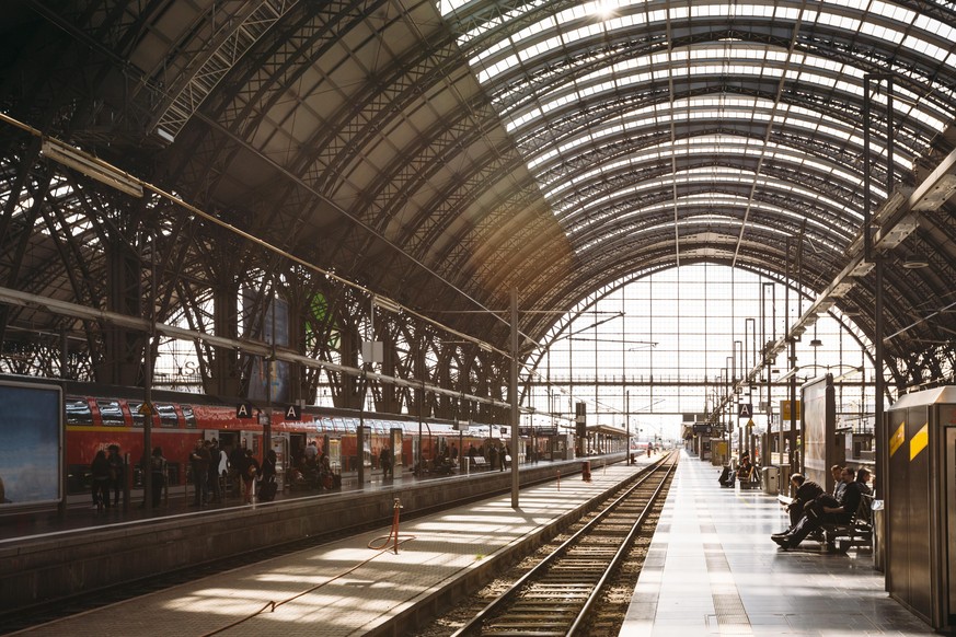 Platforms of the Frankfurt train station.