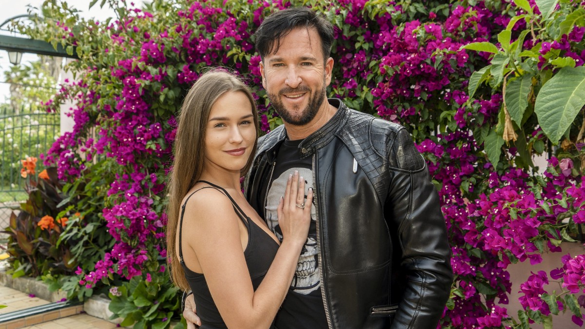 Laura und Der Wendler lassen TVNow-Zuschauer an ihrem Liebesglück teilhaben.