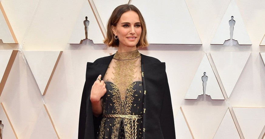 Natalie Portman setzte mit ihrer schwarz-goldenen Robe ein Zeichen.