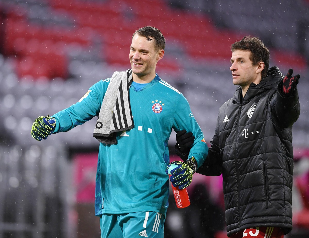 Fussball 1. Bundesliga Saison 20/21: FC Bayern Muenchen - TSG 1899 Hoffenheim Fussball 1. Bundesliga Saison 2020/2021 19. Spieltag FC Bayern Muenchen - TSG 1899 Hoffenheim 30.01.2021 SCHLUSSJUBEL FC B ...