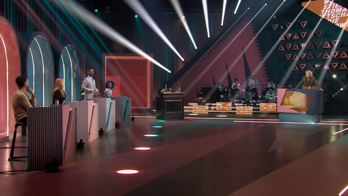 Thomas Gottschalk geht in der Sendung übrigens nicht weiter auf den Joko-Fauxpas ein.
