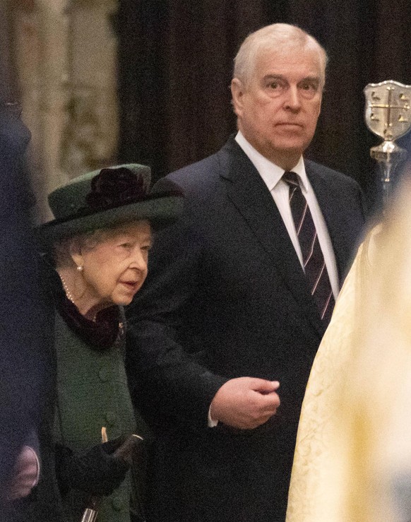 . 29/03/2022. London, United Kingdom. Queen Elizabeth II and Prince Andrew at the Prince Philip Memorial Service at Westminster Abbey in London. PUBLICATIONxINxGERxSUIxAUTxHUNxONLY xi-Imagesx IIM-2325 ...