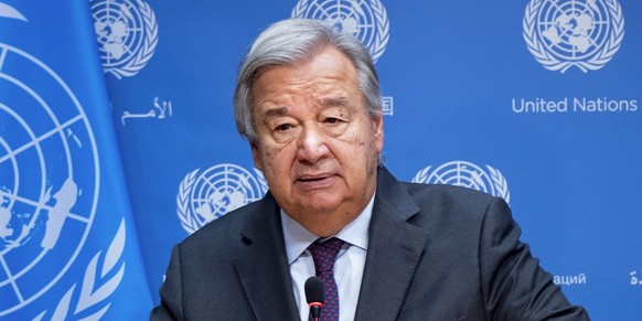 ARCHIV - 09.10.2023, USA, New York: António Guterres, Generalsekretär der Vereinten Nationen, spricht während einer Pressekonferenz im Hauptquartier der Vereinten Nationen über die Lage in Israel nach ...