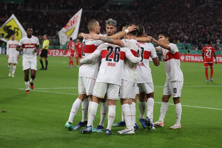 31.10.23 VfB Stuttgart - 1. FC Union Berlin Deutschland, Stuttgart, 31.10.2023, Fussball, DFB-Pokal, VfB Stuttgart - 1. FC Union Berlin: Nr.26 Deniz Undav 1:0 Tor VFB jubelt. *** 31 10 23 VfB Stuttgar ...