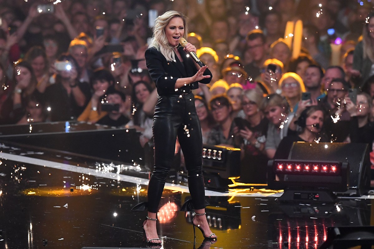 Schlagerbooom 2019 am 02.11.2019 in der Westfalenhalle in Dortmund Helene Fischer *** Schlagerbooom 2019 on 02 11 2019 in the Westfalenhalle in Dortmund Helene Fischer xRx