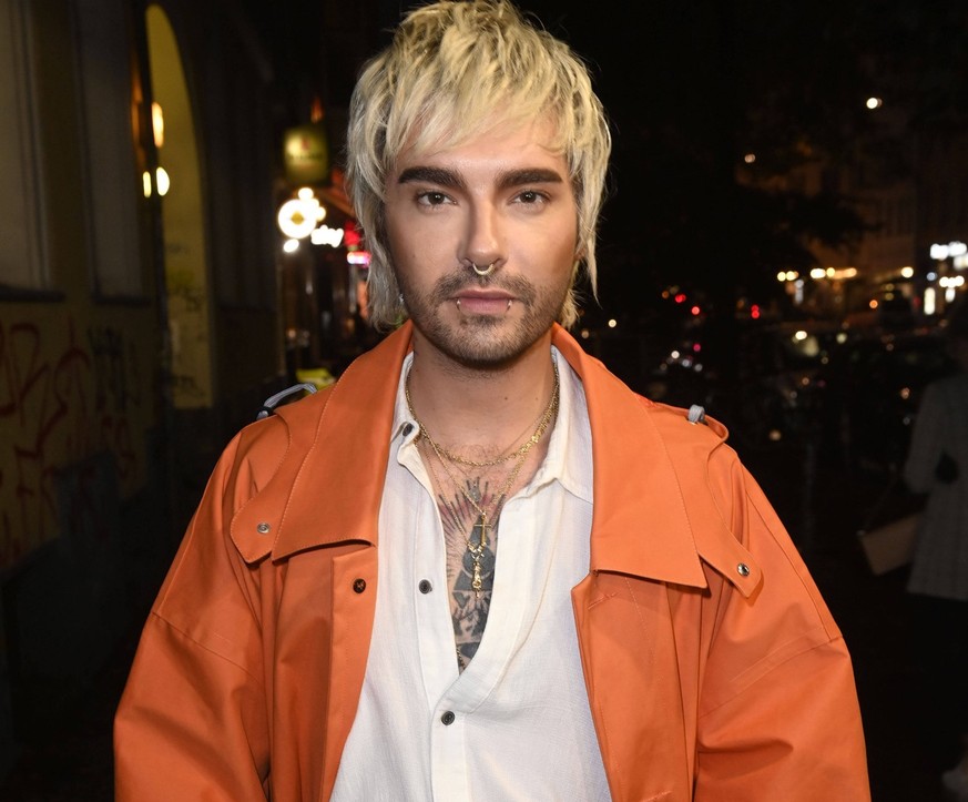 Bill Kaulitz von Tokio Hotel beim Oumph Pop-Up Späti Launch Event im Oumph Pop-Up Späti. Berlin, 05.10.2021 *** Bill Kaulitz of Tokio Hotel at the Oumph Pop Up Späti Launch Event at the Oumph Pop Up S ...