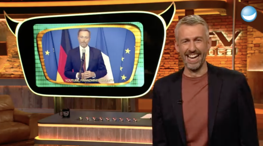 Sebastian Pufpaff präsentierte in "TV Total" das Englisch von Christian Lindner.