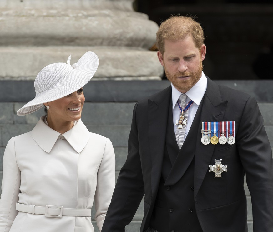 St Paulâs Cathedral, London, UK. 3 June 2022. The National Service of Thanksgiving at St Paulâs Cathedral, Day 2 of Platinum Jubilee Celebrations for The Queenâs reign. Prince Harry and Meghan D ...