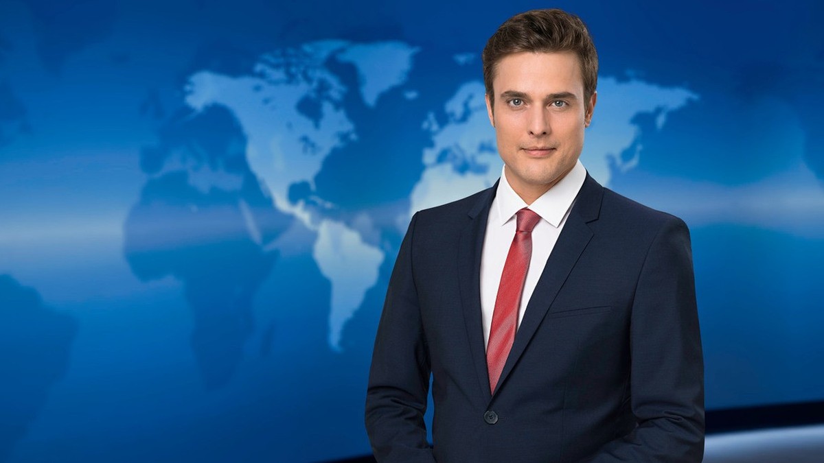 NORDDEUTSCHER RUNDFUNK
Constantin Schreiber
Moderator Constantin Schreiber
© NDR/Thorsten Jander (M), honorarfrei - Verwendung gemäß der AGB im Rahmen einer engen, unternehmensbezogenen Berichterstatt ...