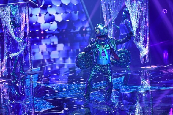 Das Chamäleon eröffnete die fünfte "Masked Singer"-Live-Show und schied kurz vor dem Finale aus.