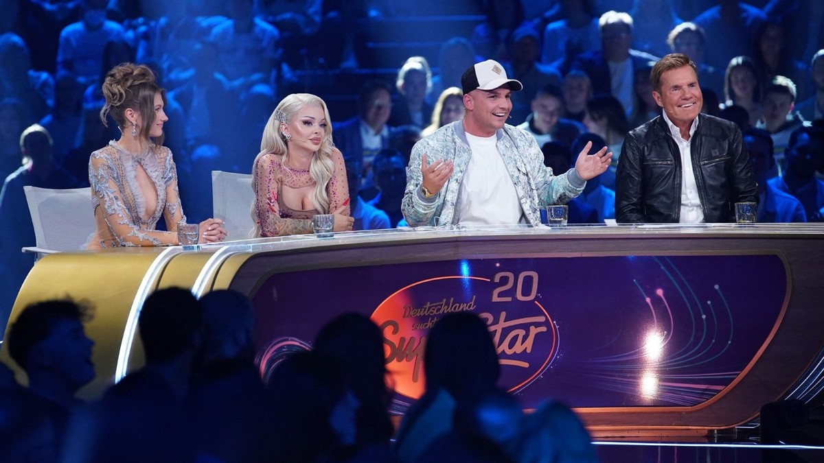 Die Jury (v.l.) Leony, Katja Krasavice, Pietro Lombardi und Dieter Bohlen.
Die Verwendung des sendungsbezogenen Materials ist nur mit dem Hinweis und Verlinkung auf RTL+ gestattet.