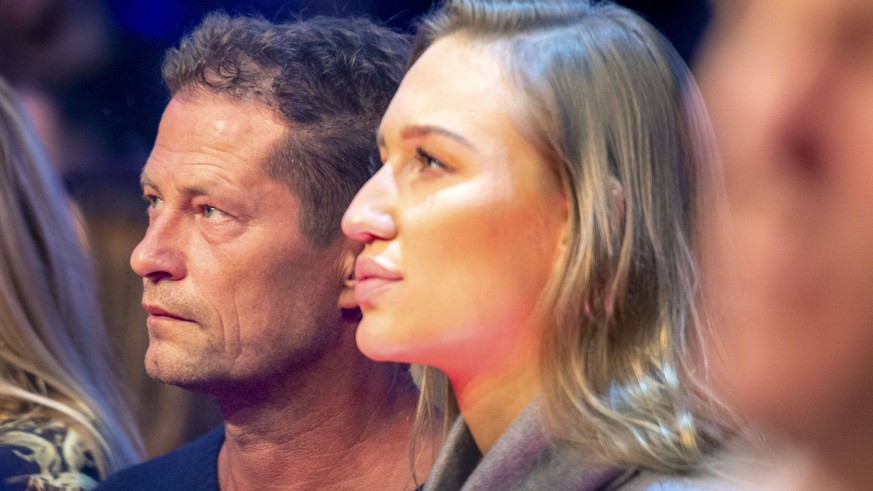 Til Schweiger und seine neue Freundin: Bei ihrem ersten öffentlichen Auftritt besuchten die beiden gemeinsam eine Box-Veranstaltung.