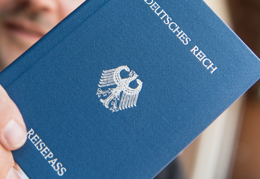 Razzia bei "Reichsbürgern": Verdacht der Gründung einer rechtsterroristischen Vereinigung