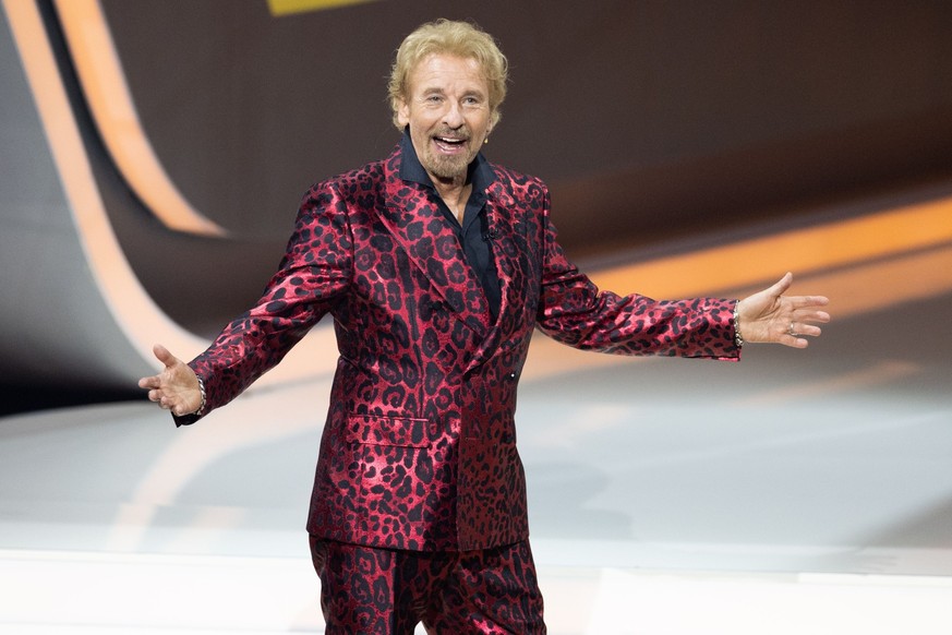 FRIEDRICHSHAFEN, GERMANY - NOVEMBER 19: Thomas Gottschalk is seen on stage during the &quot;Wetten, dass...?&quot; Live Show on November 19, 2022 in Friedrichshafen, Germany. (Photo by Andreas Rentz/G ...