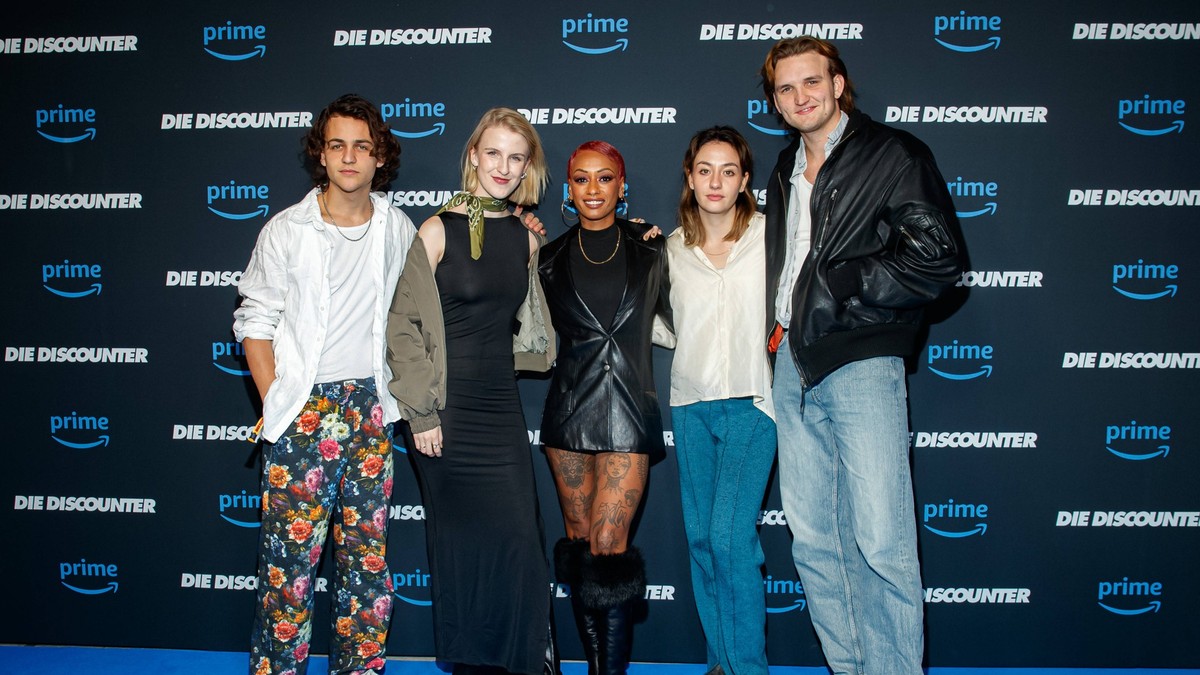 Amazon Prime Premiere - Die Discounter Steffel 3 David Ali Rashed, Klara Lange, Nura Habib Omer, Marie Bloching und Ludger B