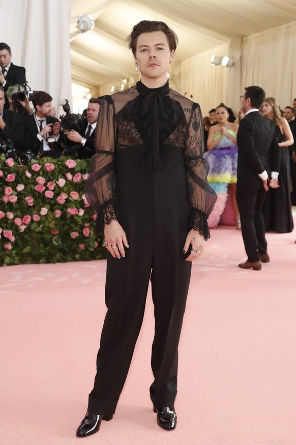 Metropolitan Museum of Art Costume Institute Gala - Met Gala - Camp: Notes on Fashion - Arrivals - New York City, U.S. - May 6, 2019 - Harry Styles. REUTERS/Mario Anzuoni