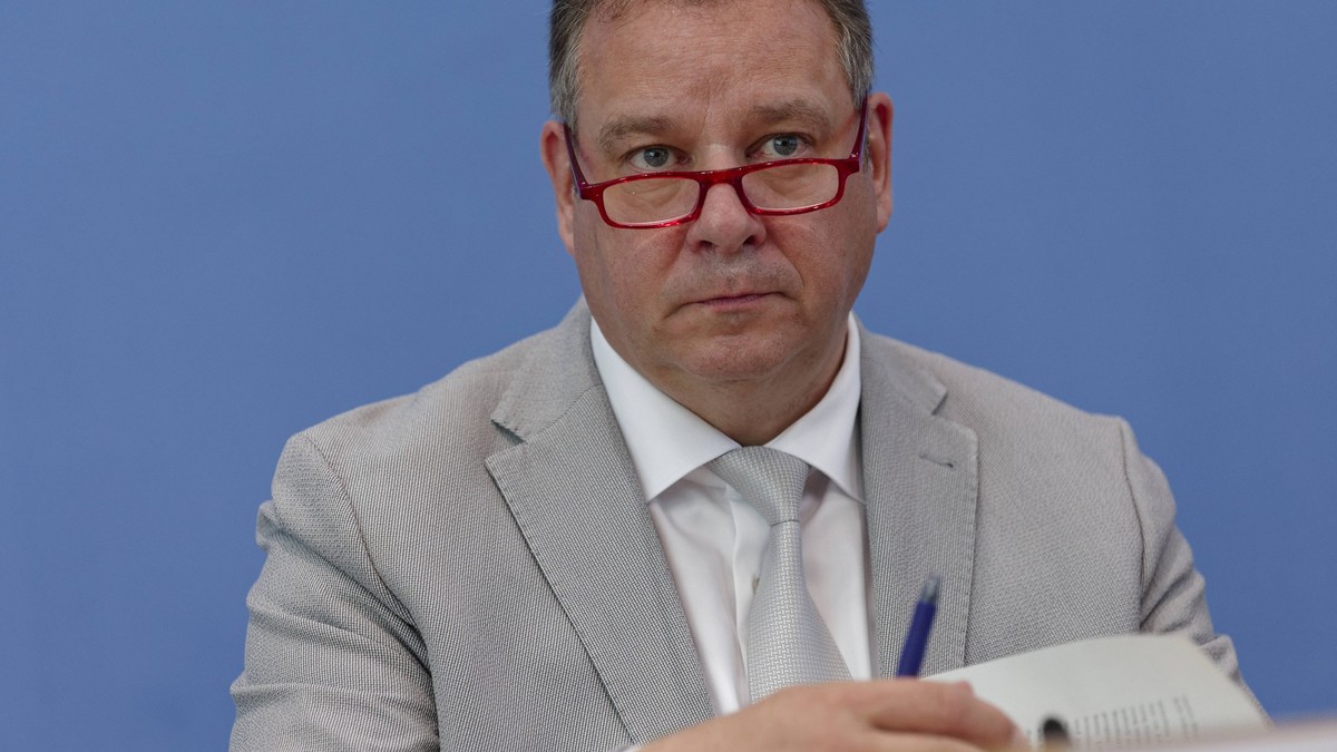 Mehr Waffen, weniger Kontrolle – wie die Rüstungspolitik aus den Fugen gerät