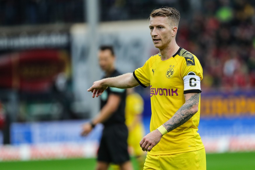 Fussball Bundesliga - 19/20 - SC Freiburg vs. Borussia Dortmund - 05-10-2019 Marco Reus BVB Dortmund 11, beim Fussball Bundesliga Spiel zwischen dem SC Freiburg und Borussia Dortmund, am Samstag, den  ...