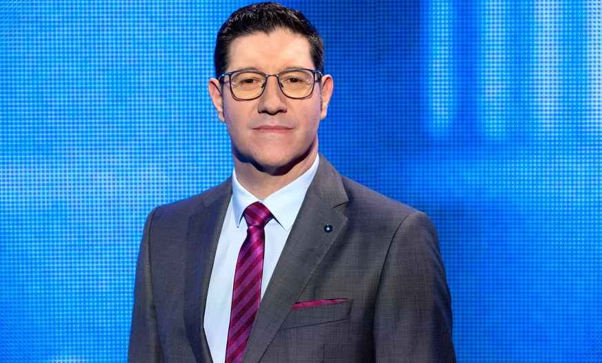 ARD GEFRAGT - GEJAGT mit Moderator Alexander Bommes, immer montags bis freitags um 18:00 Uhr im Ersten.
Gefragt-Gejagt: Jäger Sebastian Jacoby, &quot;Der Quizgott&quot;.
© ARD/Uwe Ernst, honorarfrei - ...
