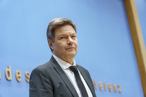 Bundespressekonferenz in Berlin - Vorstellung Jahreswirtschaftsbericht 2023 Robert Habeck, Bundesminister für Wirtschaft und KlimaschutzBundespressekonferenz in Berlin - Vorstellung Jahreswirtschaftsb ...