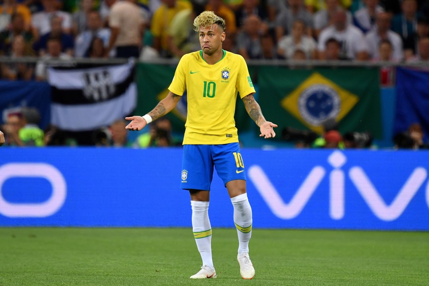 NEYMAR (BRA), Gestik,ratlos, Aktion,Einzelaktion,Einzelbild, Freisteller,Ganzkoerperaufnahme,ganze Figur. Brasilien (BRA)-Schweiz (SUI) 1-1, Vorrunde, Gruppe E, Spiel 09, am 17.06.2018 in Rostow am Do ...