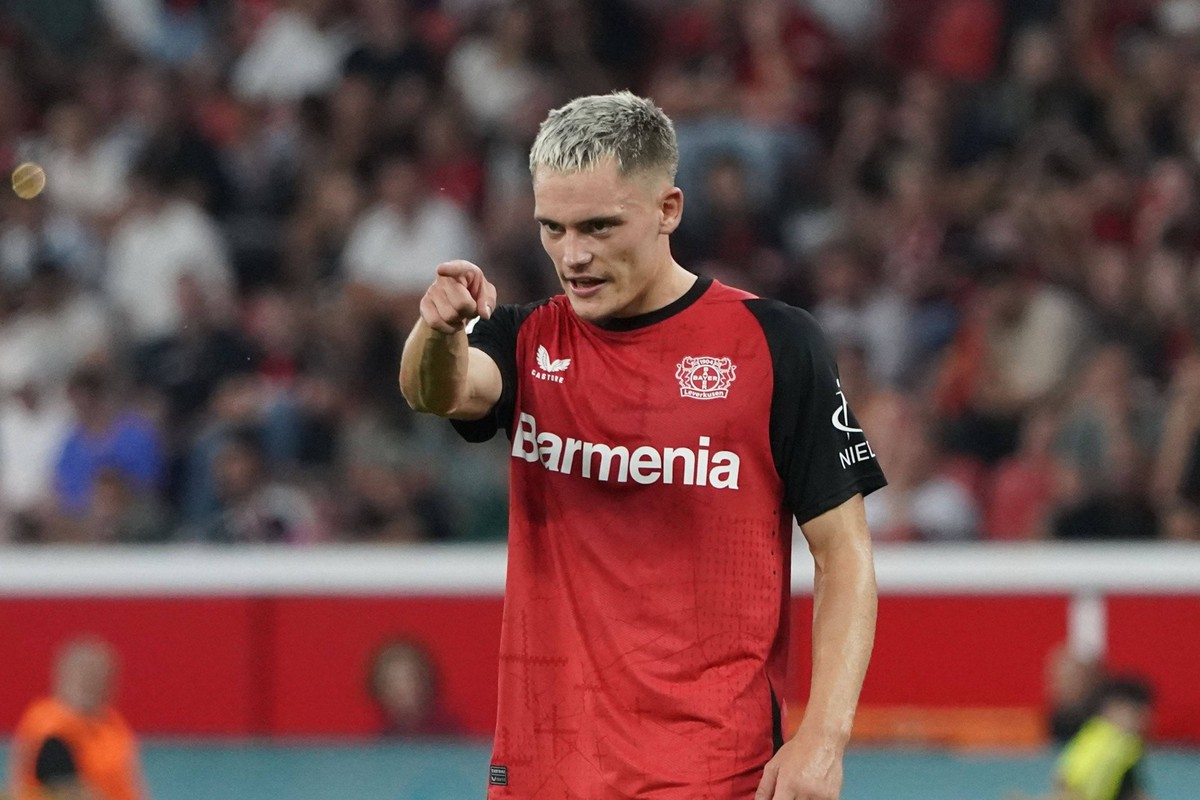 Fussball, 1.BL Saison 2024/2025 Bayer 04 Leverkusen vs RB Leipzig , 31.08.2024, Bayarena Leverkusen Florian Wirtz, Bayer 04 Leverkusen Aktion, Einzelbild *** Soccer, 1 BL Season 2024 2025 Bayer 04 Lev ...
