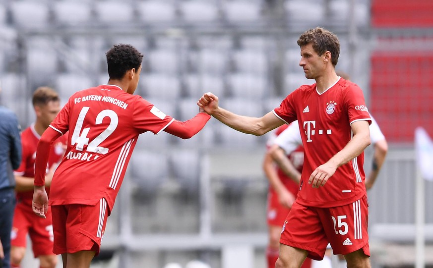 Fussball 1. Bundesliga Saison 19/20: FC Bayern Muenchen - SC Freiburg Fussball 1. Bundesliga Saison 2019/2020 33. Spieltag 20.06.2020 FC Bayern Muenchen - SC Freiburg Jamal Musiala li, FC Bayern Muenc ...