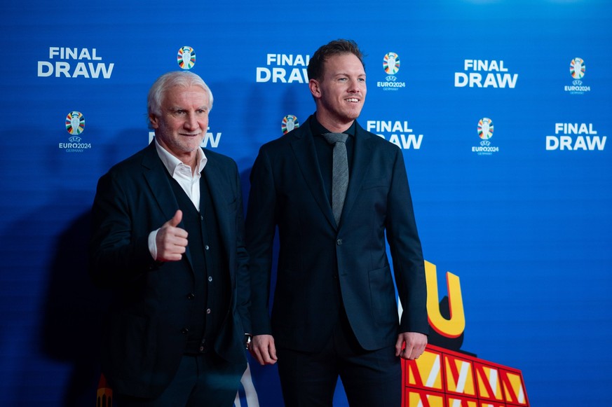 Rudi Völler Deutschland, Sportdirektor Nationalmannschaft, Julian Nagelsmann Deutschland, Bundestrainer, Ankunft am roten Teppich, GER, UEFA EURO, EM, Europameisterschaft,Fussball 2024 Final Draw, Aus ...