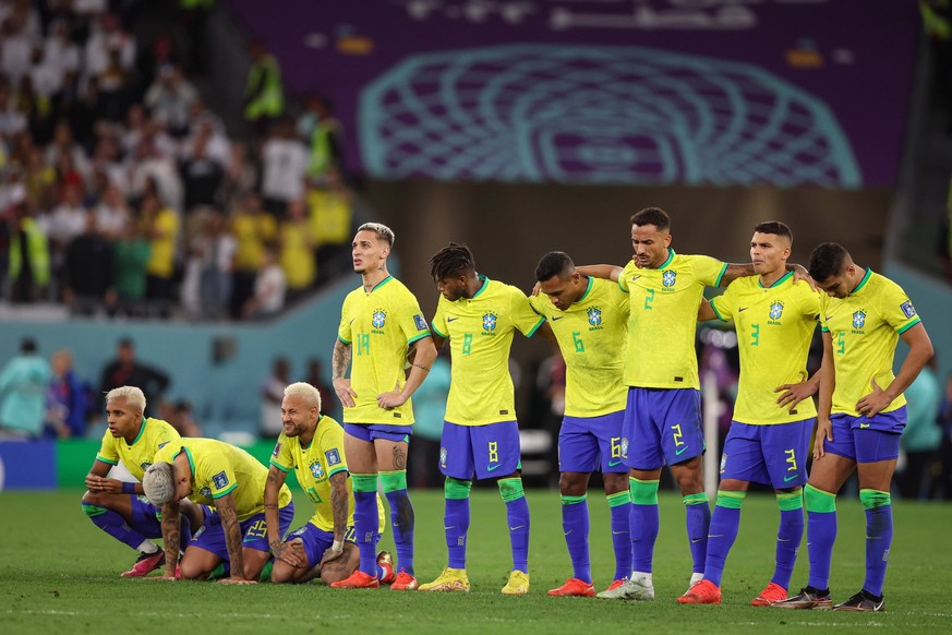 Crocia x Brasil DOHA, CA - 09.12.2022: CROCIA X BRASIL - RODRYGO, PEDRO, NEYMAR, ANTONY and FRED, ALEX SANDRO, DANILO, THIAGO SILVA and CASEMIRO of Brazil during the match between Croatia x Brazil, va ...