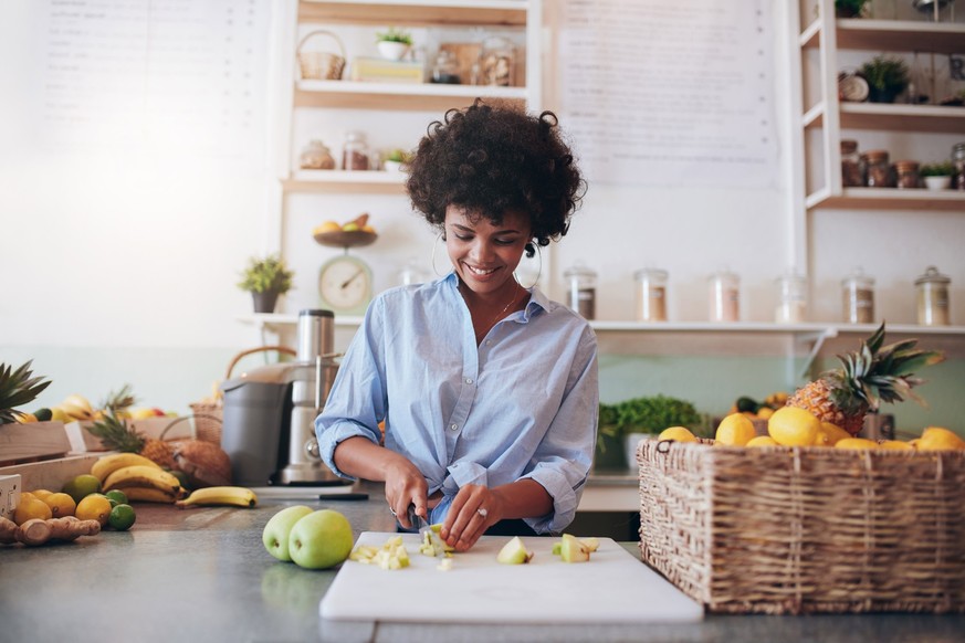 Vegane Ernährung erfordert oft Zeit und ein paar kreative Ideen. Wem beides fehlt, gefällt vielleicht eine Online-Kochschule – unsere Autorin hat es ausprobiert.