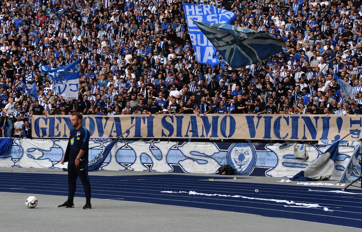 "Genua, wir sind in deiner Nähe", gedenken die Hertha-Fans