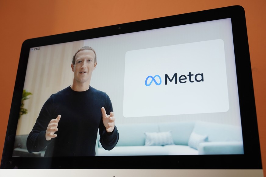 Unternehmenschef Zuckerberg will mit dem Social-Media-Giganten ein "Metaversum" aufbauen.