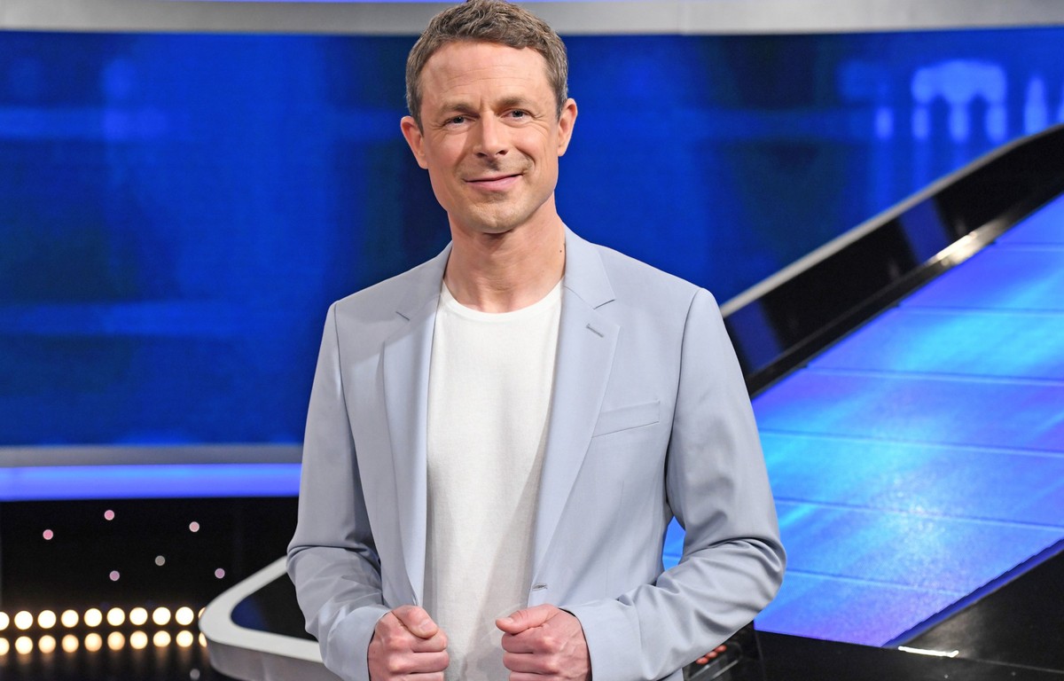 ARD GEFRAGT - GEJAGT mit Moderator Alexander Bommes, immer montags bis freitags um 18:00 Uhr im Ersten.
Moderator Alexander Bommes in Studiokulisse.
© ARD/Uwe Ernst, honorarfrei - Verwendung gemäß der ...