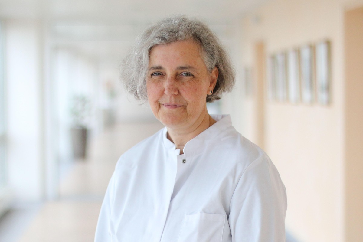 Allergologin und Oberärztin, Stefani Röseler, am Krankenhaus der Augustinerinnen in Köln.
