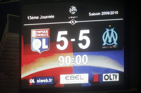 Bildnummer: 05115475 Datum: 08.11.2009 Copyright: imago/PanoramiC
Anzeigetafel zeigt den Endstand zwischen Olympique Lyon 5 und Olympique Marseille 5 - NLeGouicFep PUBLICATIONxNOTxINxFRAxITA; Fussbal ...