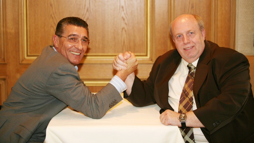 Fotoshooting und Interview mit Rudi Assauer (FC Schalke 04) und Rainer Calmund (Bayer 04 Leverkusen), Berlin Rainer Calmund und Rudi Assauer
Photo shooting and Interview with Rudi Assauer FC Schalk ...