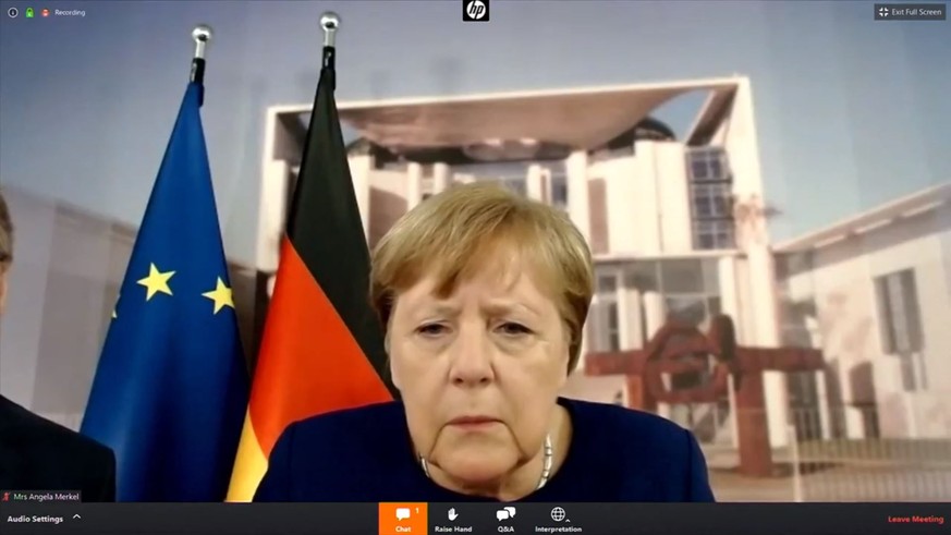 Witzige VideoPanne Merkel mit Schwierigkeiten im Homeoffice watson