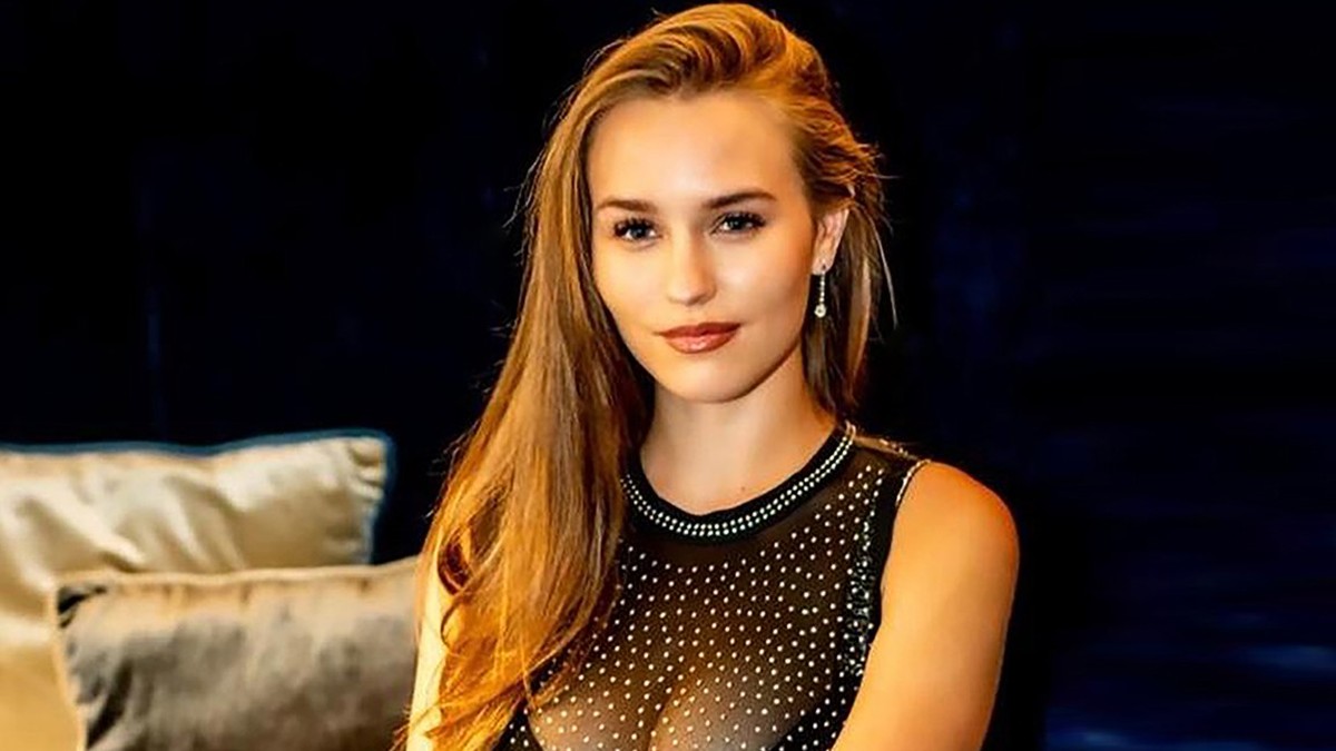 Let's Dance 2020: Die Kandidaten - Laura Müller
Freundin von Michael Wendler zog sich für Playboy aus im Februar. die Fotos zeigt natürlich auch RTL
Schlager Star Wendler und seine junge freundin ...