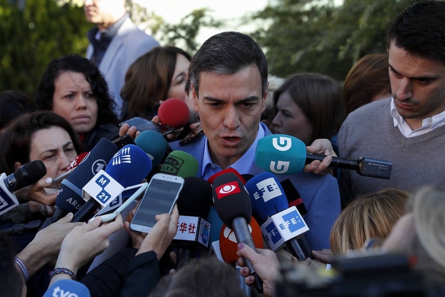 Spain s Prime Minister and Socialist Workers Party (PSOE) candidate Pedro Sanchez after casting his vote during Spain s general election in Pozuelo de Alarcon, outside Madrid, Spain, April 28, 2019. A ...